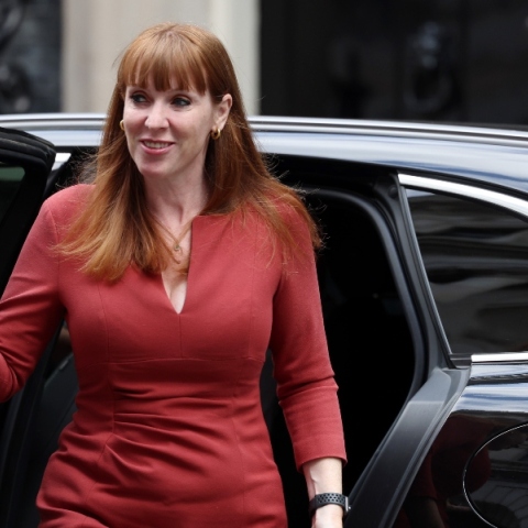 Η πρώην αντιπρόεδρος της βρετανικής κυβέρνησης Άντζελα Ρέινερ 