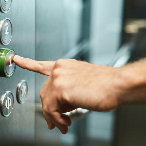 ανελκυστήρας, χερι, κουμπια