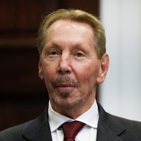 Ο Λάρι Έλισον