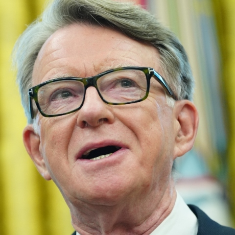  Ο Πίτερ Μάντελσον