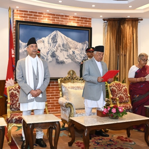 Η ορκωμοσία της Σουσίλα Κάρκι ως μεταβατική πρωθυπουργός του Νεπάλ