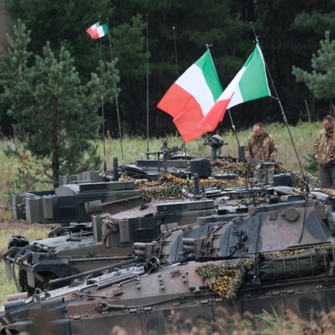 Ιταλία, αρματα μαχης