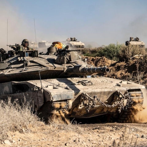 Ισραηλινά άρματα μάχης στη Γάζα