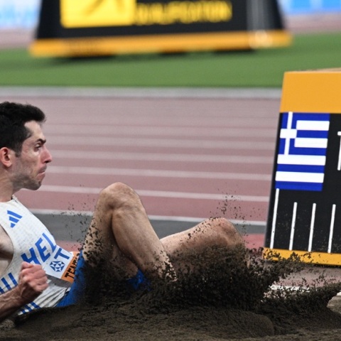 Η αντίδραση του Τεντόγλου μετά τα 7,97μ. του Λεσκάι που τον άφησαν 11ο και εκτός συνέχειας στον τελικό