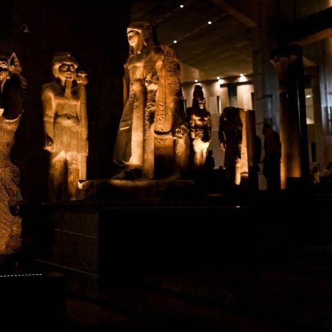 «Φτερά» έκανε το χρυσό βραχιόλι 3000 ετών του φαραώ Αμενεμοπέ από το Αιγυπτιακό Μουσείο