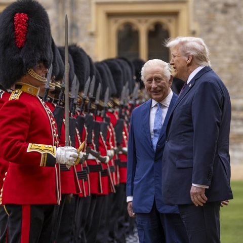 Το «καρφί» του Τραμπ στον πρίγκιπα Χάρι κατά τη διάρκεια του επίσημου δείπνου στο κάστρο του Ουίνδσορ