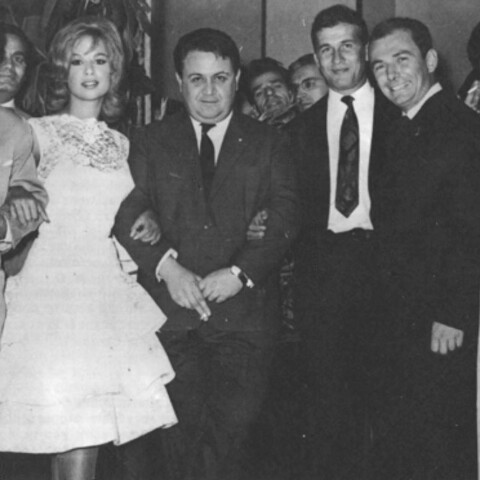 Οι δημιουργοί της ταινίας Μανταλένα: Παντελής Ζερβός, Αλίκη Βουγιουκλάκη, Μάνος Χατζιδάκις, Δημήτρης Παπαμιχαήλ, ο σκηνοθέτης Ντίνος Δημόπουλος και η Καίτη Λαμπροπούλου.