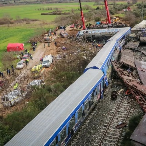 Τέμπη, συντριμμια τρενου