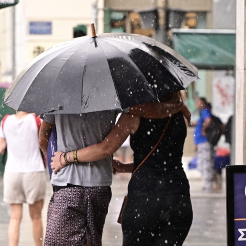 καιρος, βροχη, δρομος