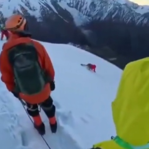 Κίνα: Ορειβάτης σκοτώθηκε για μια φωτογραφία