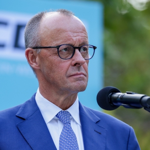 Ο Γερμανός καγκελάριος, Φρίντριχ Μερτς 