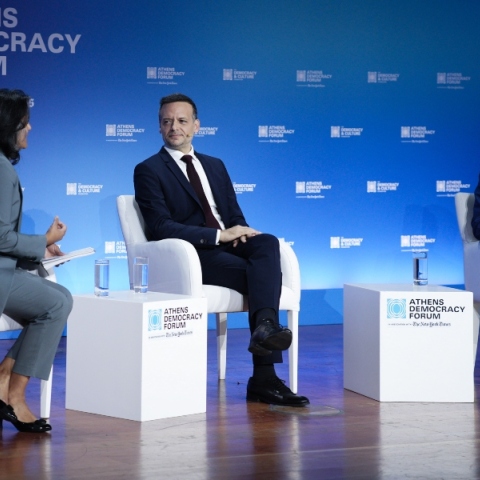 Χάρης Δούκας και Μπιλ ντε Μπλάζιο στο Athens Democracy Forum