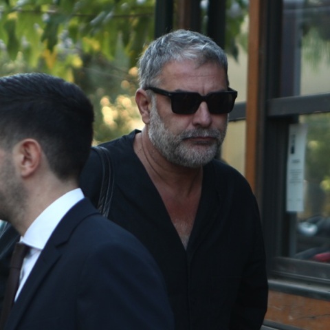 Ένοχος για το τροχαίο στη Φιλοθέη ο Βασίλης Μπισμπίκης - Του επιβλήθηκε ποινή 7.000 ευρώ