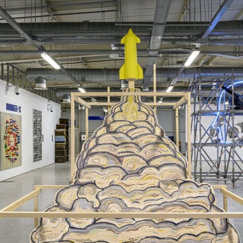 Λία Πέτρου, White Smoke Bright Flame (2025)