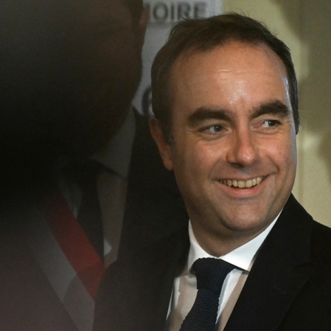 Λεκορνί: Η νέα κυβέρνηση πρέπει να αντανακλά την κοινοβουλευτική πραγματικότητα