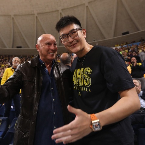 Ο Νίκος Γκάλης με τον Ρίτσαρντ Σιάο