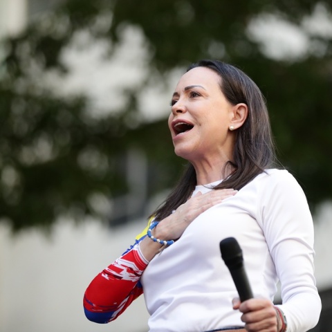 Η Βενεζουέλα κλείνει την πρεσβεία της στη Νορβηγία μετά το Νόμπελ Ειρήνης στη Ματσάδο