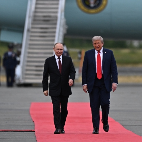 Τραμπ και Πούτιν στην Αλάσκα