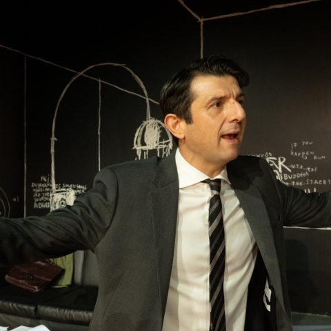 Ο Μιχάλης Οικονόμου πρωταγωνιστεί στον Εχθρό του Λαού του Οστενμάιερ στο Κνωσός