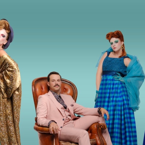 Ο Γιάννης Κακλέας σκηνοθετεί τον «Ράφτη κυριών» στο Γκλόρια