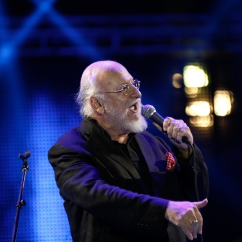 Ο Διονύσης Σαββόπουλος