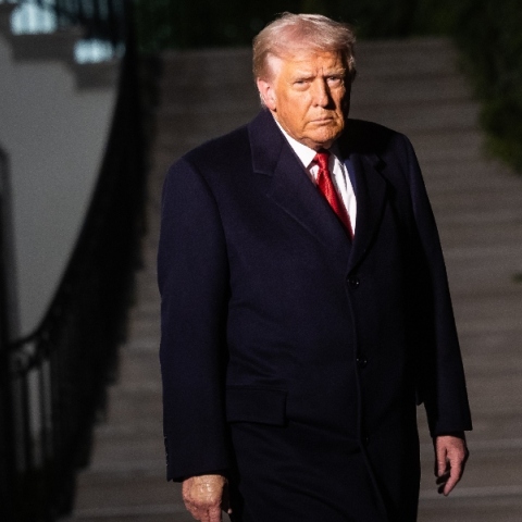 Ο Τραμπ, το UFC και οι αντρικές μπίζνες μέσω μιας κιτς φιέστας 