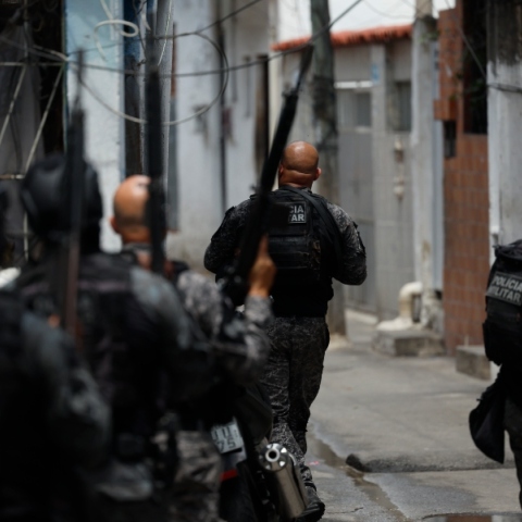 Βραζιλιάνοι αστυνομικοί στις φαβέλες του Ρίο ντε Τζανέιρο