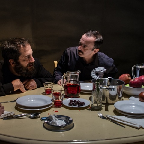 «Καλά, εσύ σκοτώθηκες νωρίς» στο Σύγχρονο Θέατρο