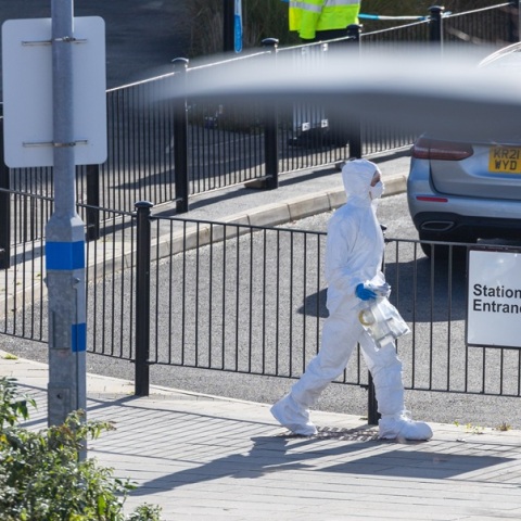 Βρετανία: Ένας άνδρας θεωρείται ύποπτος από την αστυνομία για την επίθεση με μαχαίρι σε τρένο