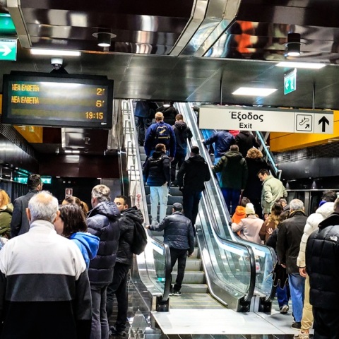 Με προβλήματα η λειτουργία του μετρό Θεσσαλονίκης - Συνωστισμός στον σταθμό «Πανεπιστήμιο»