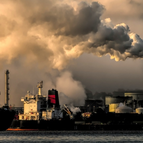 εργοστασιο, καπνος, υπερθέρμανση