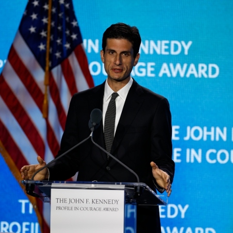 Ο εγγονός του προέδρου Κένεντι, Τζακ Σλόσμπεργκ