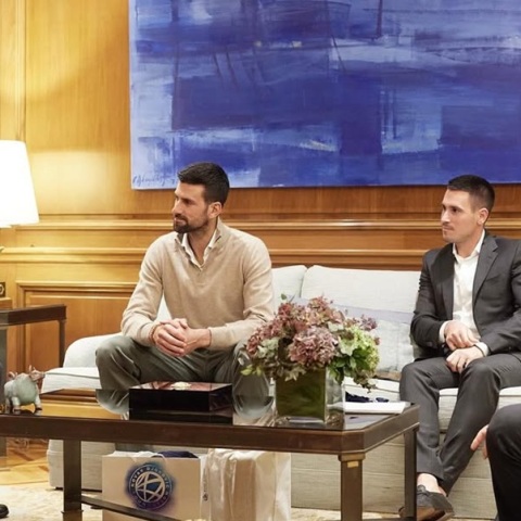 Ο Κυριάκος Μητσοτάκης υποδέχθηκε τον Νόβακ Τζόκοβιτς στο Μέγαρο Μαξίμου