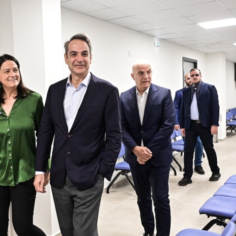 Επίσκεψη Μητσοτάκη - Κεραμέως στο νέο Κέντρο Πιστοποίησης Αναπηρίας του Πειραιά	