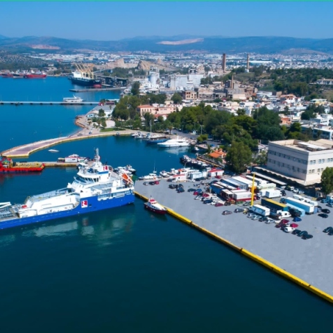 Το λιμάνι της Ελευσίνας