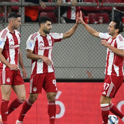 ποδοσφαιριστες πανυγηριζουν