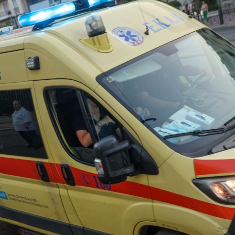 Παγκράτι, ασθενοφορο