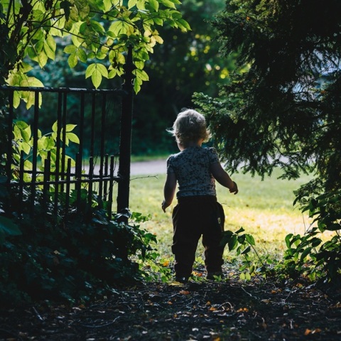 Χωρισμένα από τα παιδιά τους: Η διαμάχη των Γροιλανδών γονέων με τις κοινωνικές υπηρεσίες της Δανίας