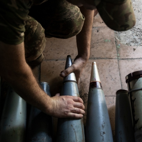 Ουκρανία, στρατιωτης, βομβες