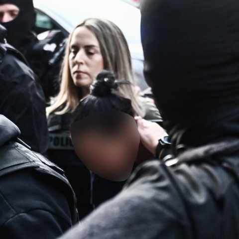 Δολοφονία στη Σαλαμίνα:  «Απορώ πως έφτασα σε αυτό το σημείο» λέει η 46χρονη 