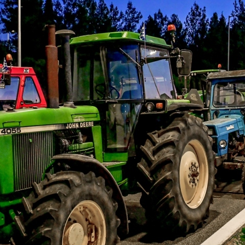 Λάρισα, μπλοκο αγροτων, τρακτερ