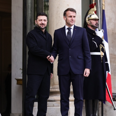 Συνάντηση Ζελένσκι - Μακρόν στο Παρίσι