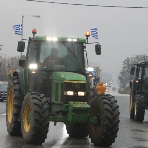 αγροτες, τρακτερ, μπλοκα, δρομος