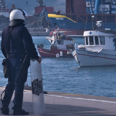 Αποχωρούν οι αγρότες από το λιμάνι του Βόλου - Κανονικά τα δρομολόγια των «δελφινιών»