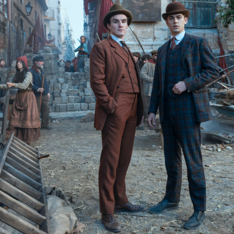 Ο Γκάι Ρίτσι σκηνοθετεί τη σειρά «Young Sherlock» στο Prime Video - Με πρωταγωνιστή τον Χίρο Φάινς Τίφιν ως νεαρό Σέρλοκ Χολμς - Αποκαλύφθηκαν οι πρώτες εικόνες