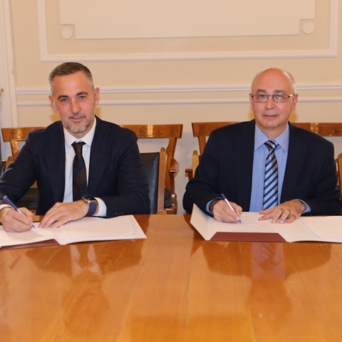 (από αριστερά) Πάνος Κωνσταντόπουλος - Πρόεδρος Kaizen Foundation, Βασίλης Βασδέκης - Πρύτανης Οικονομικού Πανεπιστημίου Αθηνών (ΟΠΑ)