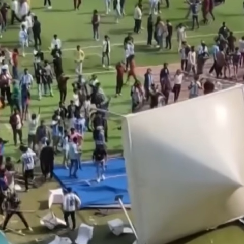 Άγρια επεισόδια σε ποδοσφαιρικό αγώνα