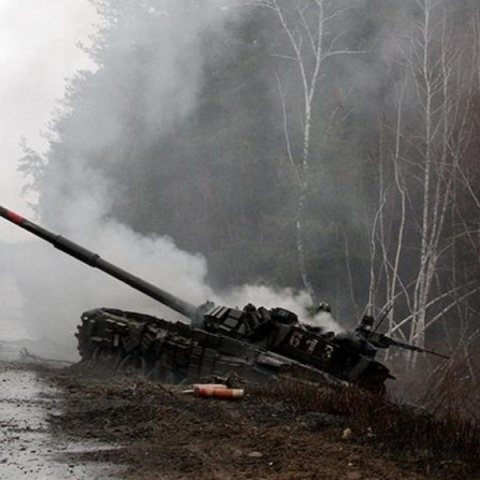 κατεστραμμενο αρμα μαχης