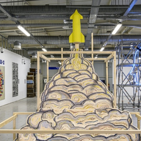 Λία Πέτρου, «White Smoke Bright Flame» (2025) © Χρήστος Σιμάτος