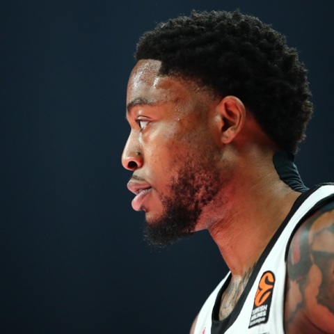 Ολυμπιακός: «Αυτό είναι το συμβόλαιο που προσφέρει στον Ταϊρίκ Τζόουνς»